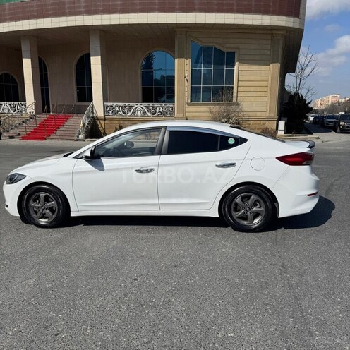 Hyundai Avante 2015, 198,000 km - 1.6 l - Bakı