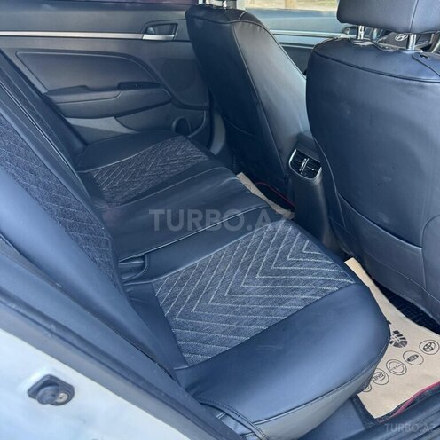 Hyundai Avante 2015, 198,000 km - 1.6 l - Bakı