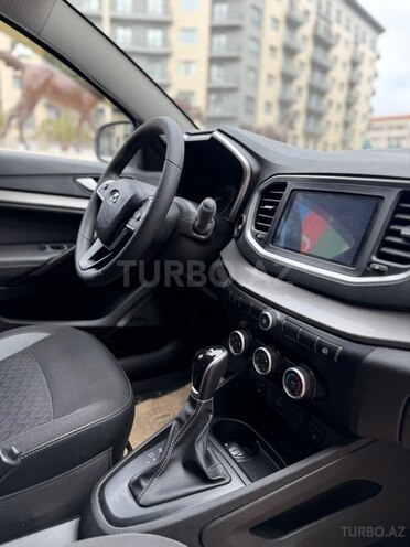 LADA (VAZ) Vesta-9
