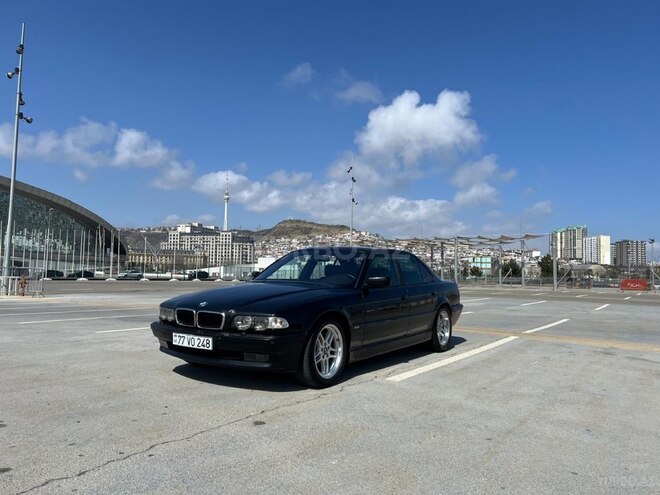 BMW 728-3