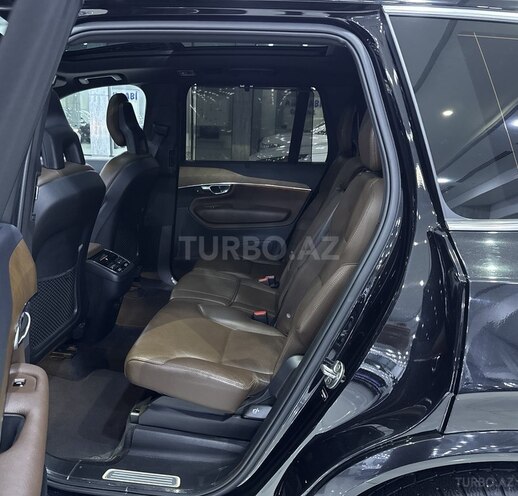 Volvo XC90-14
