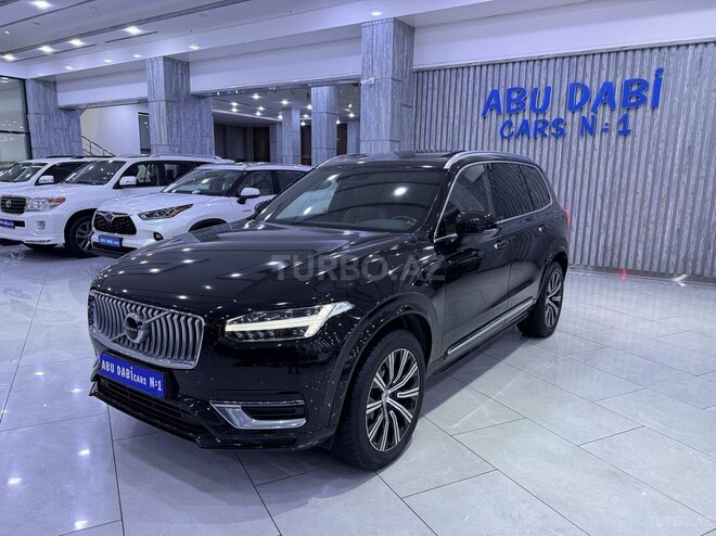 Volvo XC90-1