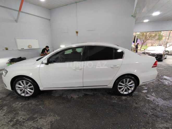 Volkswagen Passat 2014, 258,000 km - 1.8 l - Bakı
