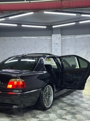 BMW 728-8