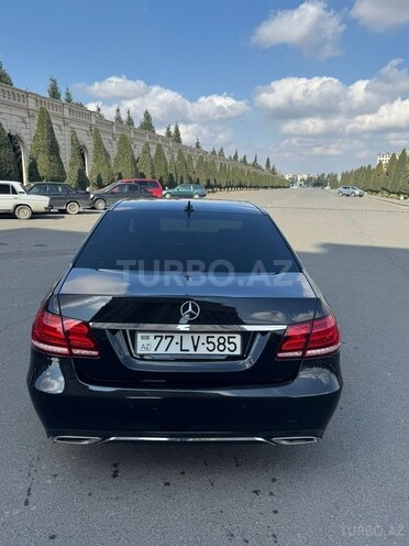 Mercedes E 220-2