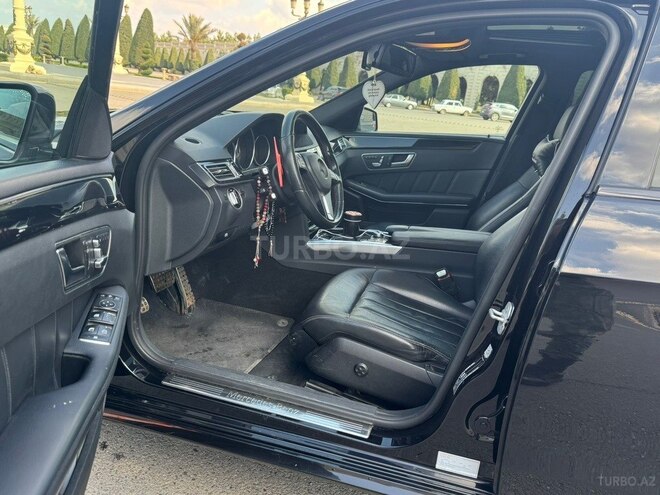 Mercedes E 220-6