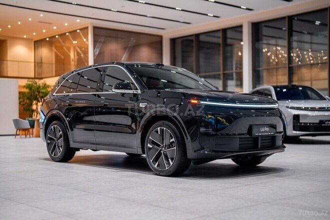 Li Auto L6-7