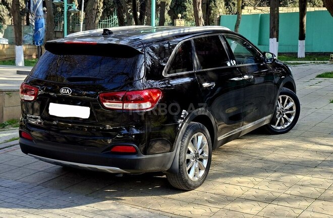 Kia Sorento-8