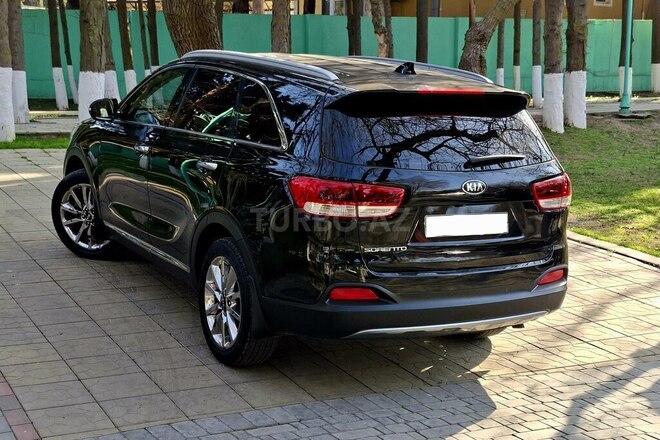 Kia Sorento-10