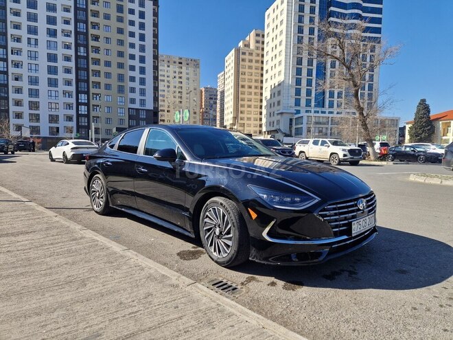 Hyundai Sonata-1