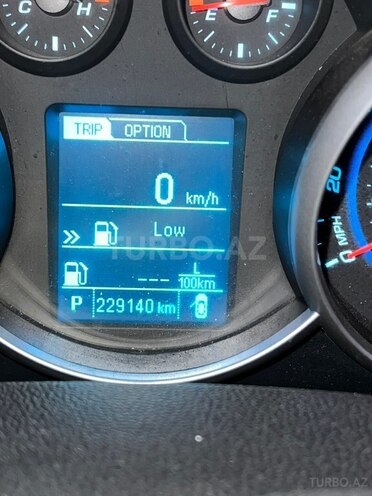 Chevrolet Cruze-18