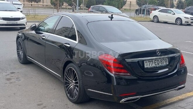 Mercedes S 400 d-2