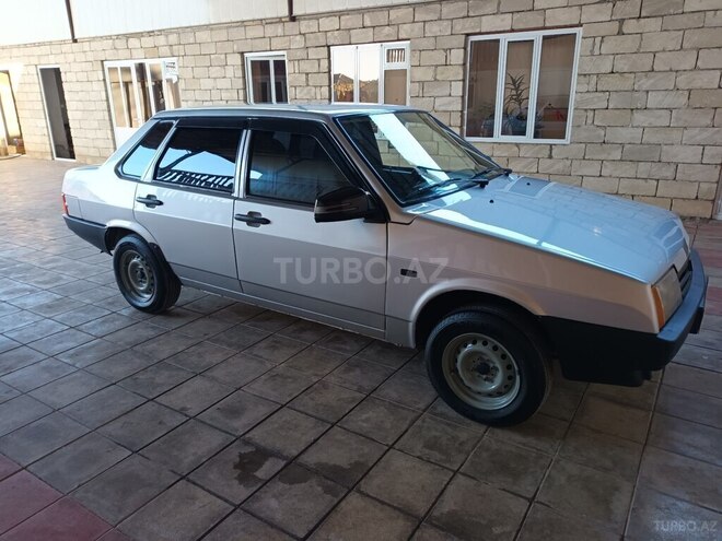 LADA (VAZ) 21099-4