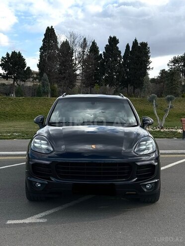 Porsche Cayenne S-1