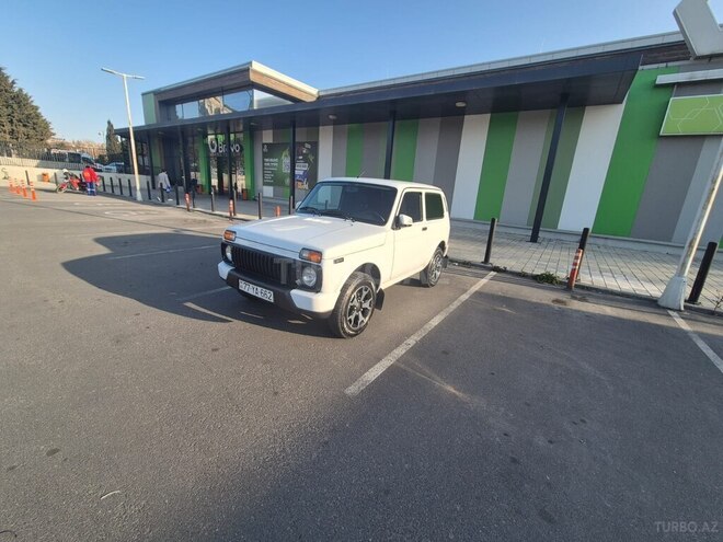LADA (VAZ) Niva-4