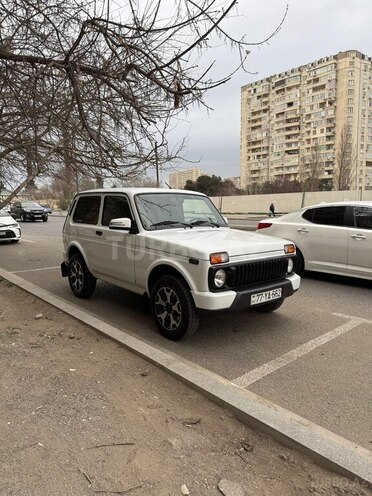 LADA (VAZ) Niva-6