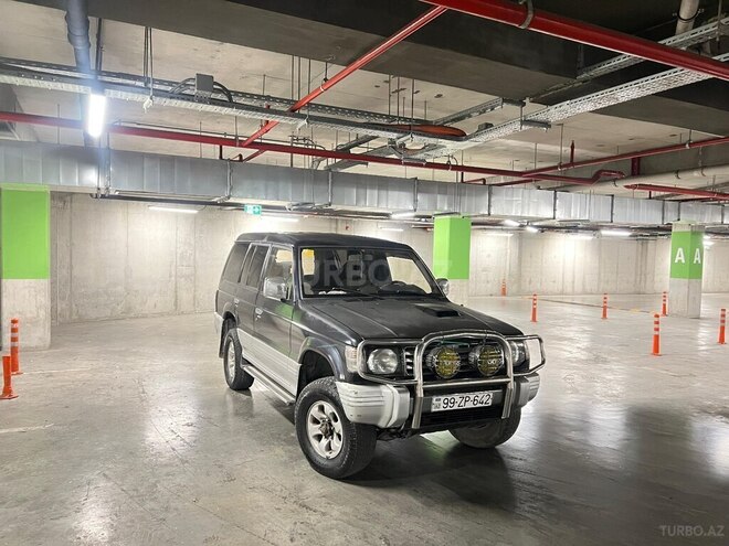 Mitsubishi Pajero 1996, 400,000 km - 2.8 l - Bakı