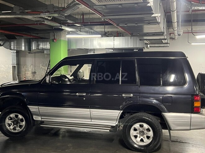 Mitsubishi Pajero 1996, 400,000 km - 2.8 l - Bakı