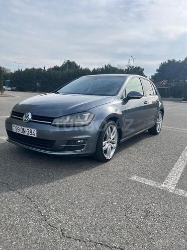 Volkswagen Golf-2
