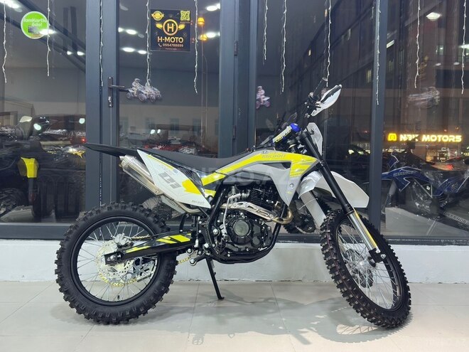 Mikilon Defender H57 250 CC-3