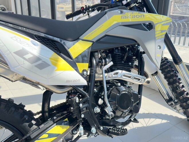Mikilon Defender H57 250 CC-13