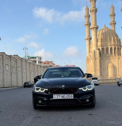 BMW 320-1