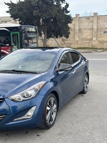 Hyundai Elantra-2