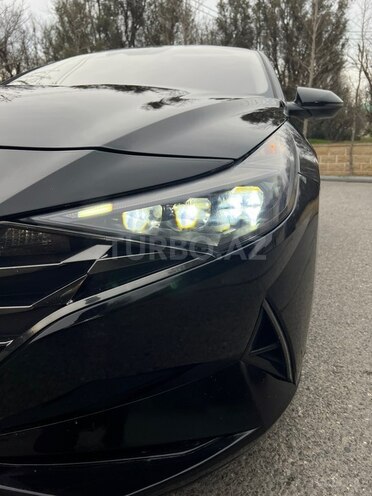 Hyundai Elantra 2021, 136,700 km - 1.6 l - Bakı