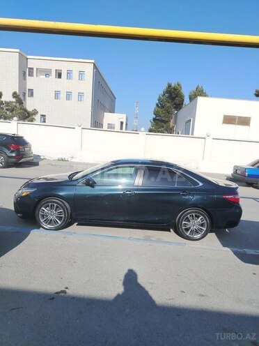 Toyota Camry-3