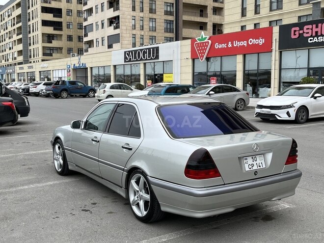 Mercedes C 220 1996, 246,000 km - 2.2 l - Sumqayıt