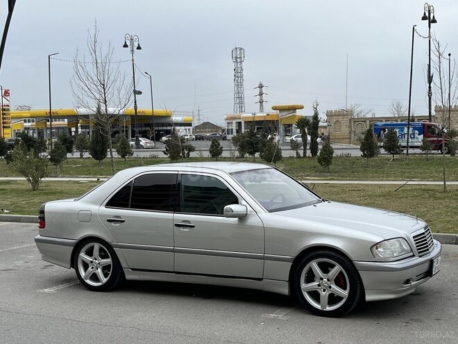 Mercedes C 220 1996, 246,000 km - 2.2 l - Sumqayıt