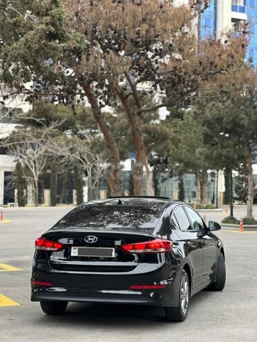 Hyundai Elantra 2016, 125,000 km - 2.0 l - Bakı