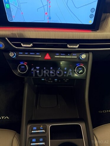 Hyundai Sonata-13
