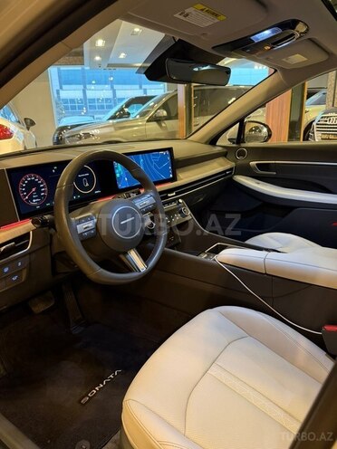 Hyundai Sonata-9