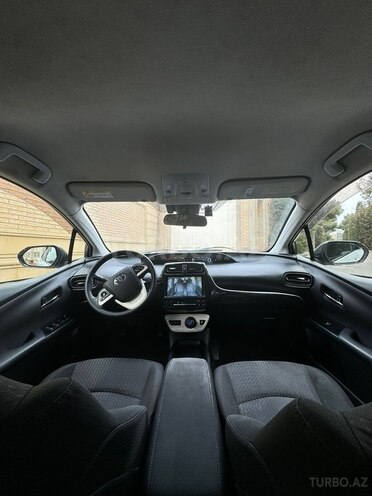Toyota Prius 2017, 150,000 km - 1.8 l - Bakı