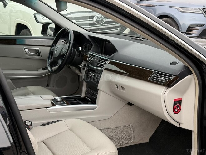 Mercedes E 220-18