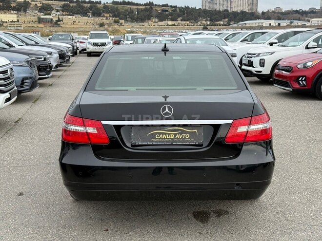 Mercedes E 220-10