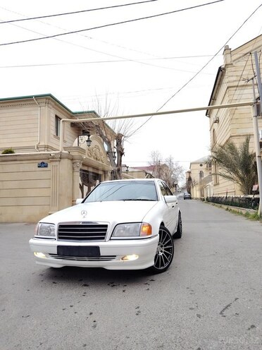 Mercedes C 230 1998, 271,552 km - 2.3 l - Bakı