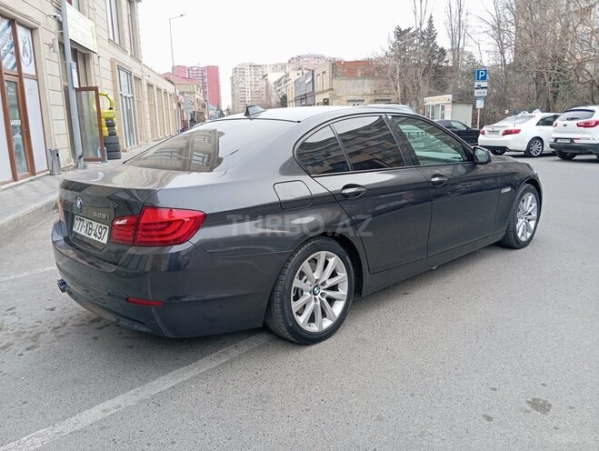 BMW 528 2011, 201,000 km - 2.0 л - Bakı