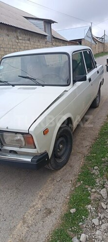 LADA (VAZ) 2107-2