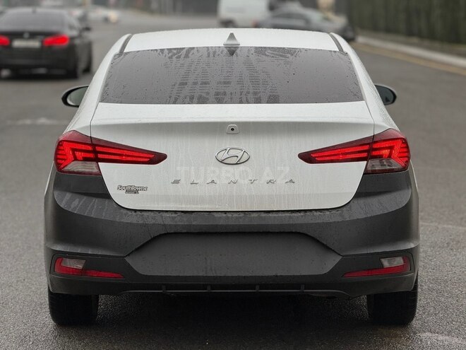 Hyundai Elantra 2019, 120,000 km - 2.0 l - Gəncə
