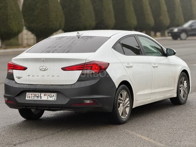 Hyundai Elantra 2019, 120,000 km - 2.0 l - Gəncə