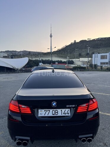 BMW 528-9