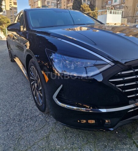 Hyundai Sonata-2