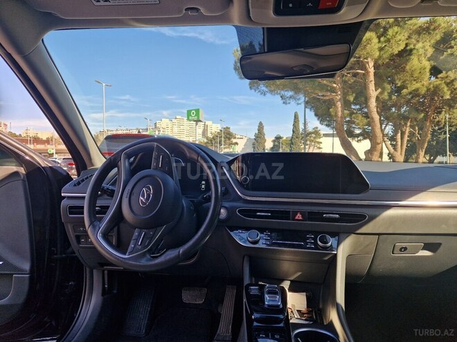 Hyundai Sonata-14