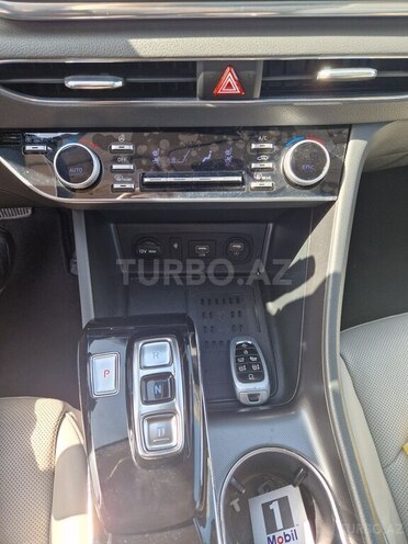 Hyundai Sonata-5