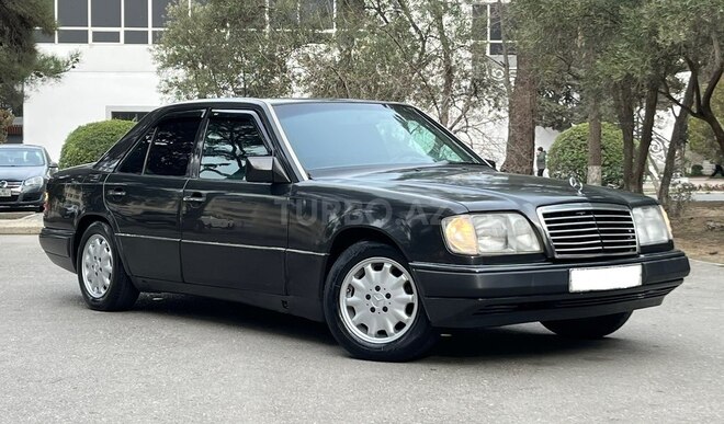 Mercedes 220 E 1994, 214,523 km - 2.2 l - Bakı