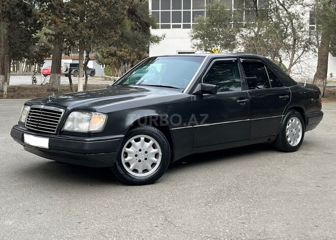 Mercedes 220 E 1994, 214,523 km - 2.2 l - Bakı