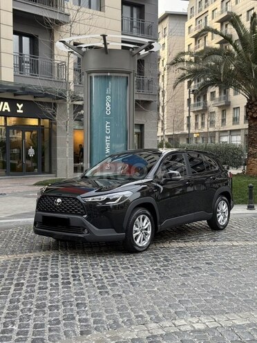 Toyota Corolla Cross 2025, 17,000 km - 2.0 l - Bakı