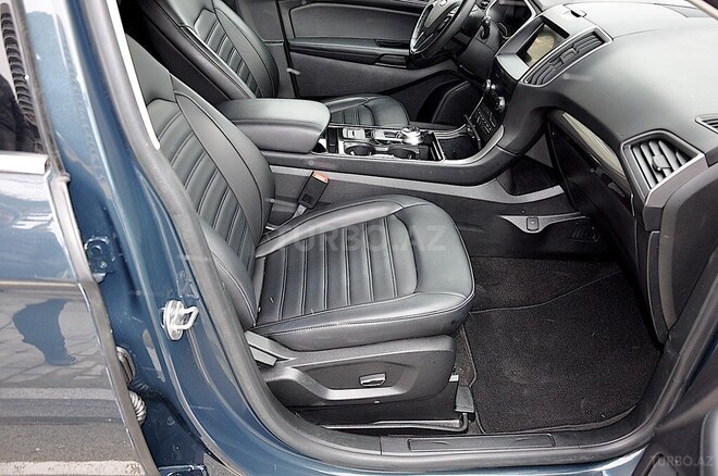 Ford Edge-19